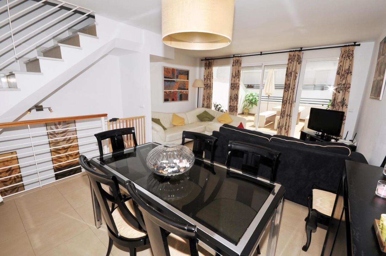 3 Bedroom Townhouse Benahavis Village Exteriör bild